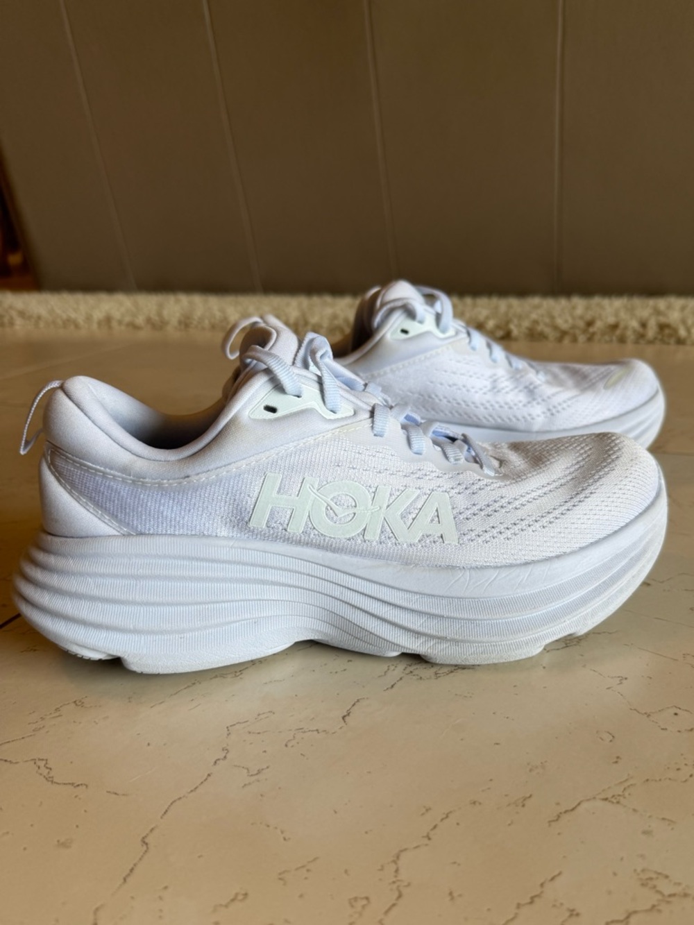 Hoka One Bondi 8